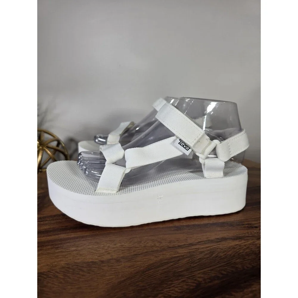 Teva Flatform Universal White Chunky Platform Sandals Size 8